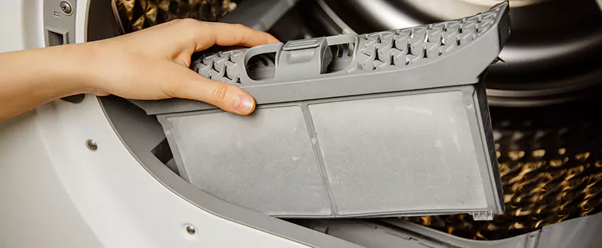Signs Of A Clogged Dryer Lint Trap in South Houston, Texas
